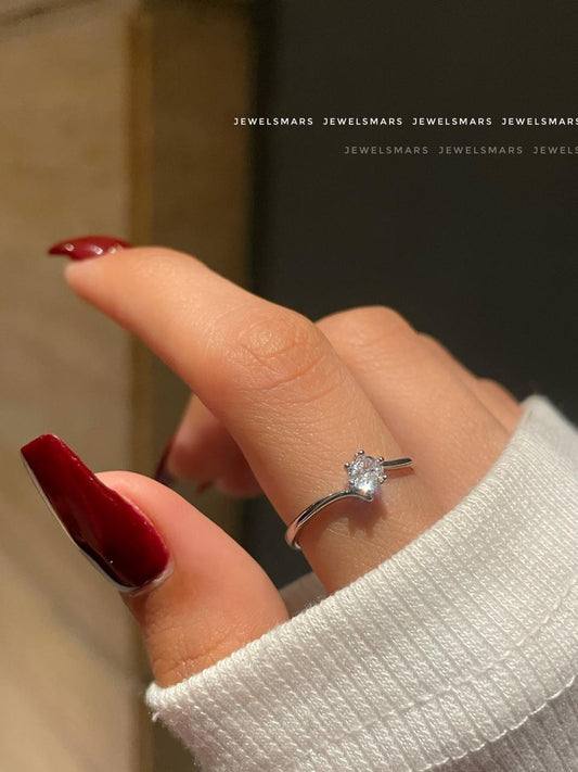 Mini Solitaire Ring