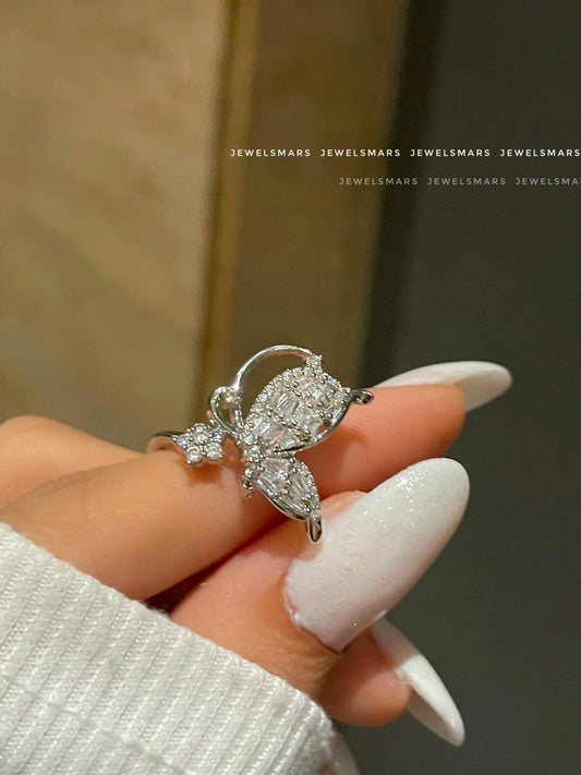 Flying Butterfly Ring - silver