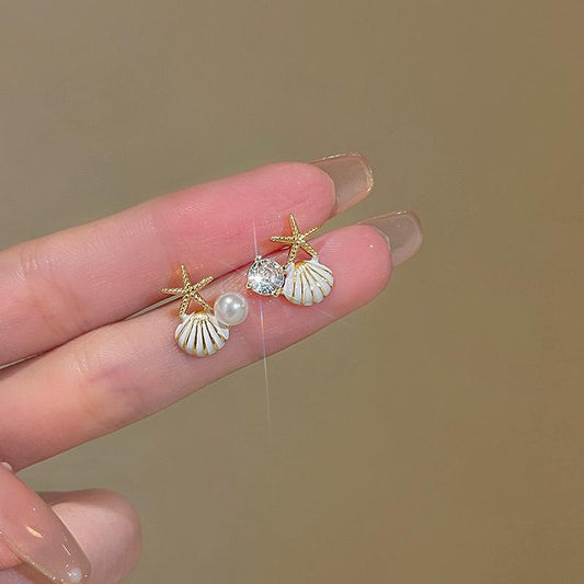 Sea shell Earrings- white