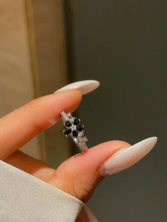 Black Rose Ring
