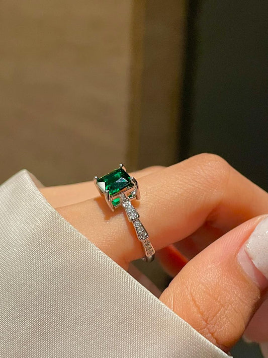 Square cut Ring- green