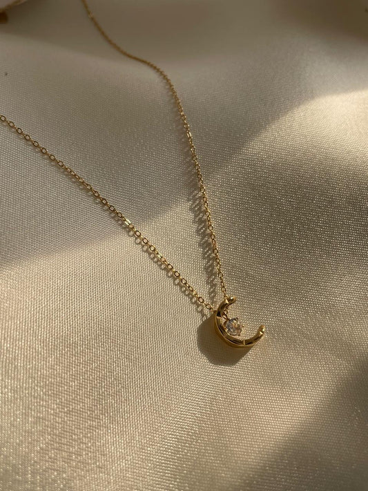 Moon Story Necklace [18k gold plated]