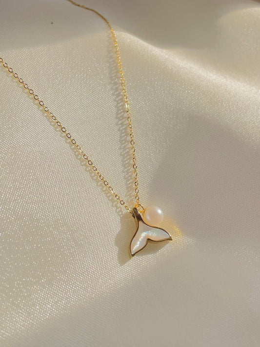 Mermaid Pearl Necklace [18k gold plated]