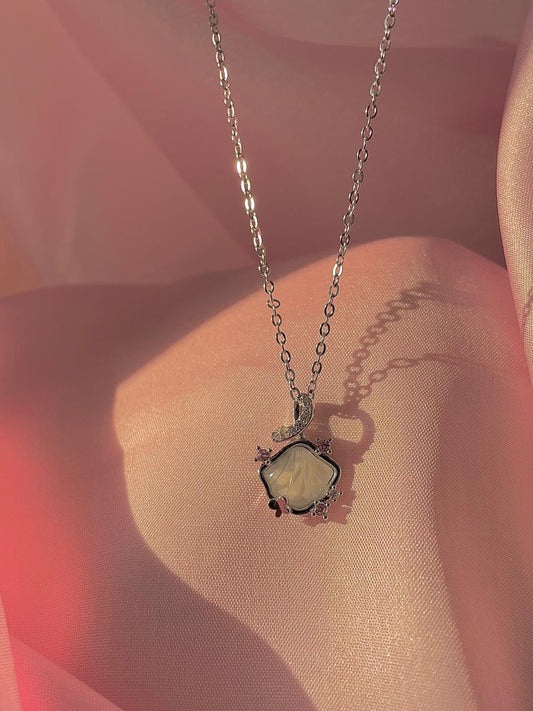 Dreamy Sea Shell Necklace