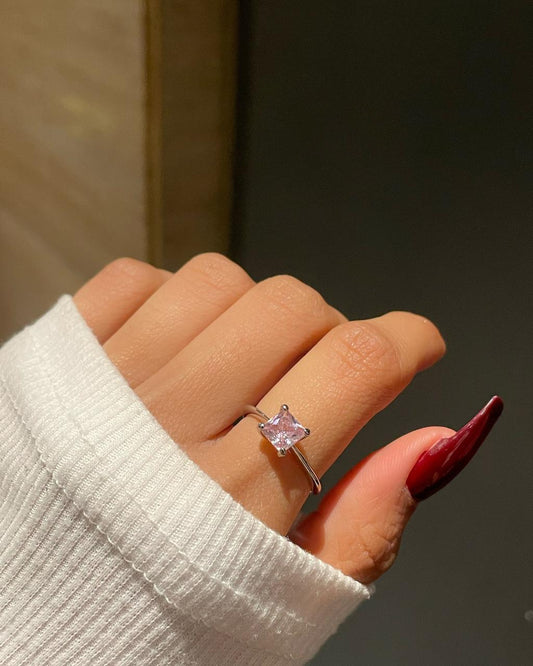 Square cut Minimal Ring