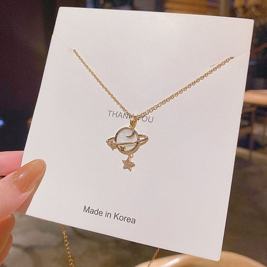 Saturn Star minimal Necklace