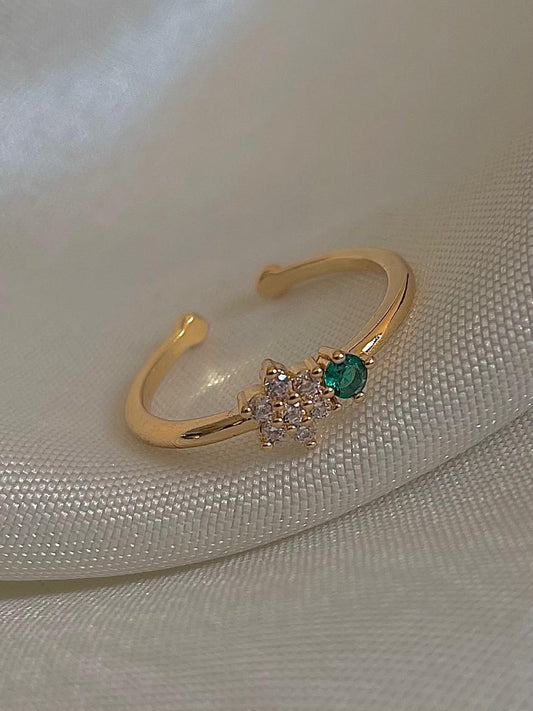 Golden Mini Flower Ring