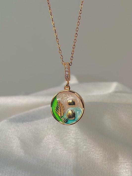Dreamy Illusion Necklace