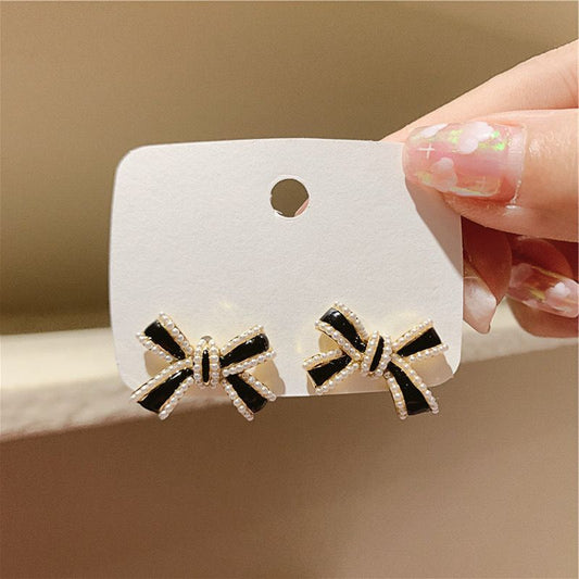 Bow of the Night earrings