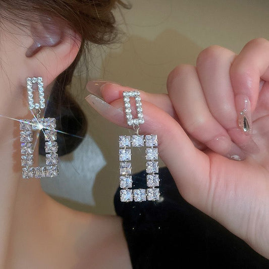 Drama Queen Earrings