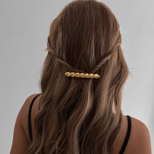 Twist of Gold Hair Clip