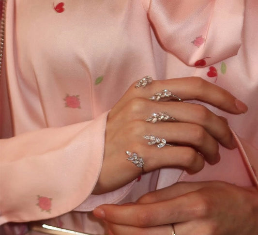 Moonlit Hand Veil Jewellery