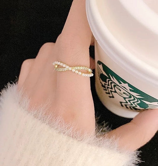 Paris Hilton Core Ring