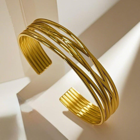 No strings attached! Bracelet