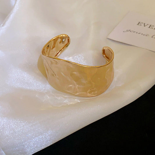 Asymmetrical Hammered Handcuff