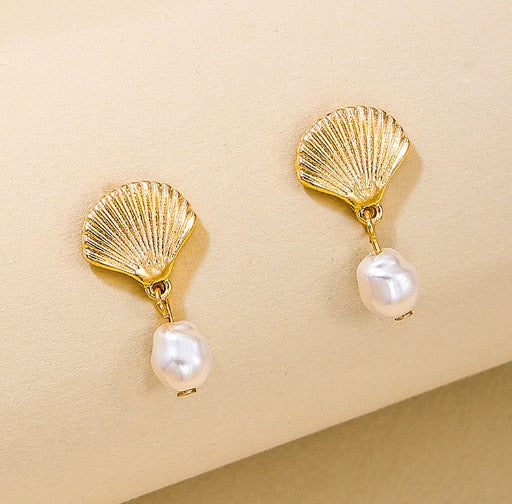 It’s a beach thing! Earrings