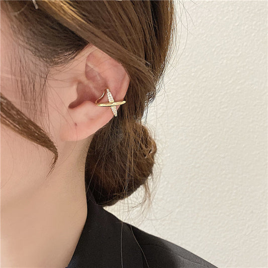 Minimal Glam Sculpted Earcuff