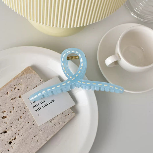 Sucha Blue-tiful Claw Clip