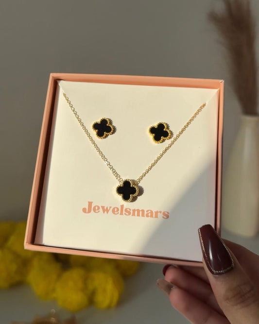 Clover Gift Hamper Box