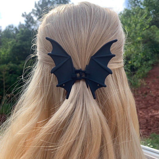 Baddie Bat Claw Clip