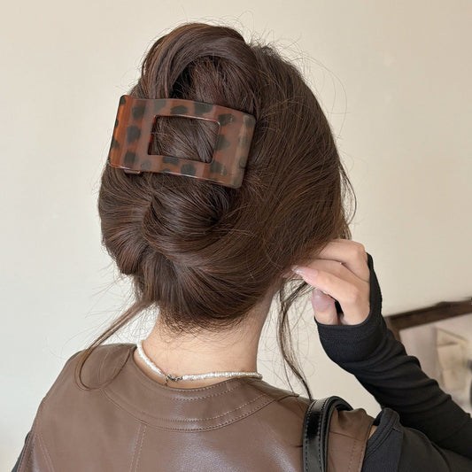 Haute Leopard Claw Clip