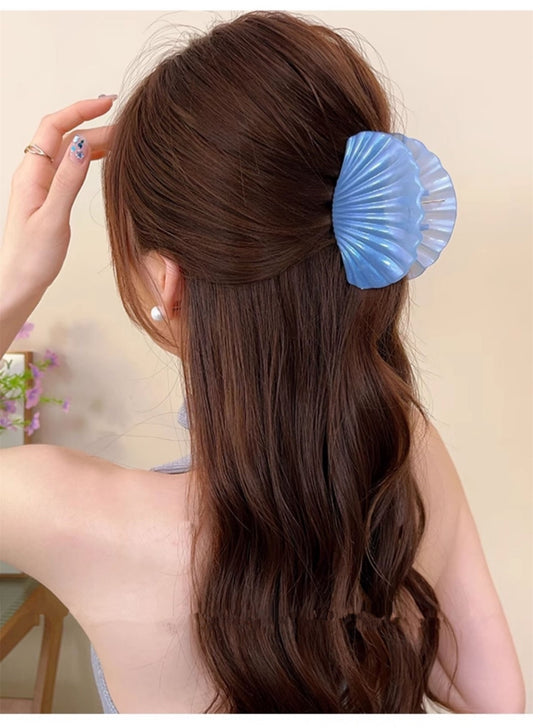 Coastal Calling! Seashell Claw Clip ( only 1 )