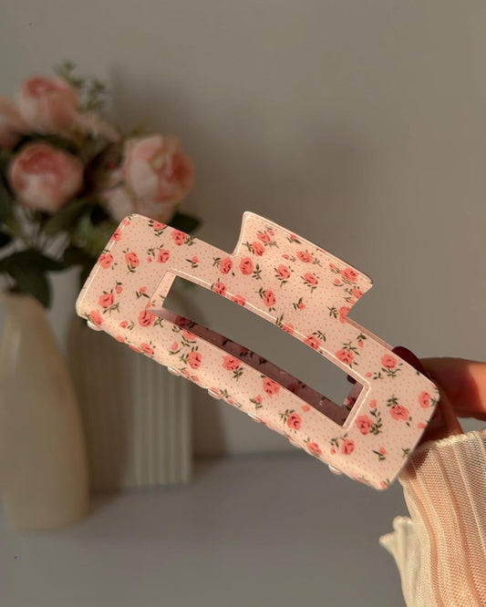Rosebud Lover Claw Clip