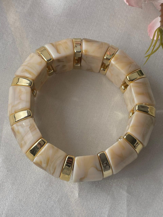 Vanilla girl’s vacay! Bangle