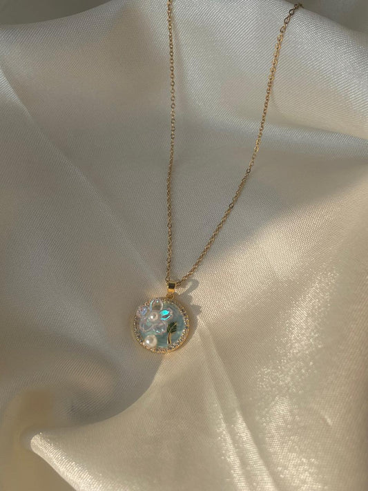 Floral Secret Vintage Necklace