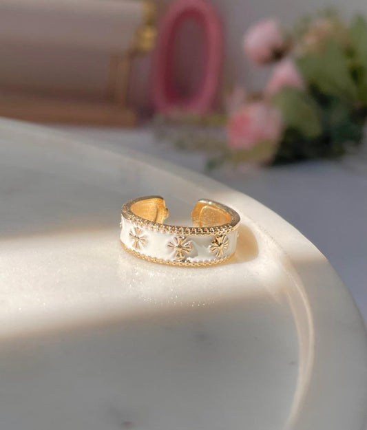 Wisteria Royal Ring