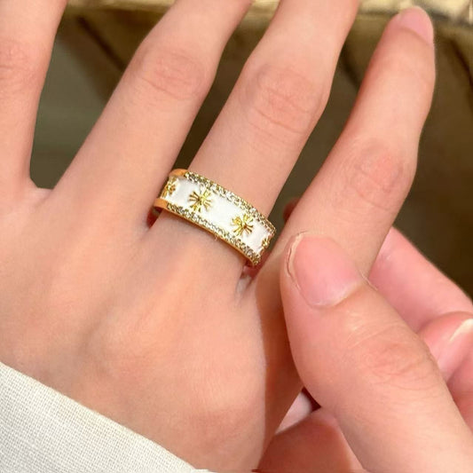 Wisteria Royal Ring