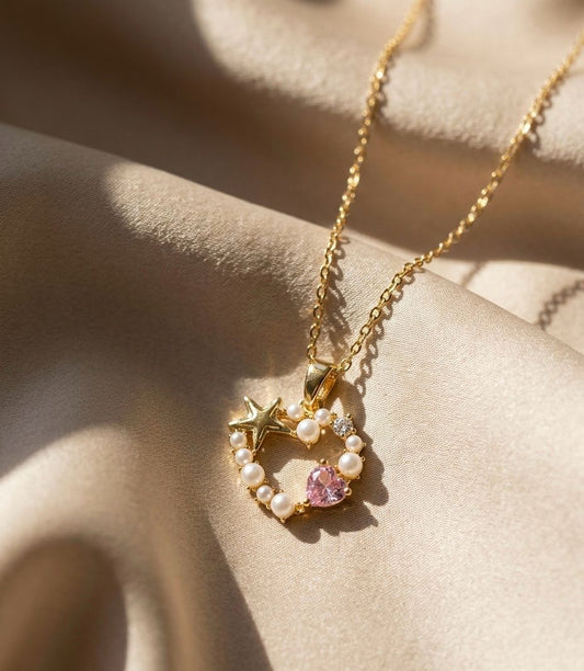 Pearl Escape Necklace