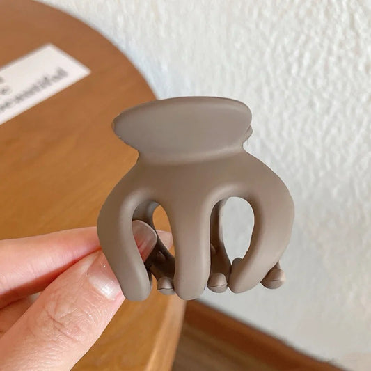 Mocha Muse Claw Clip (Only 1 pcs)