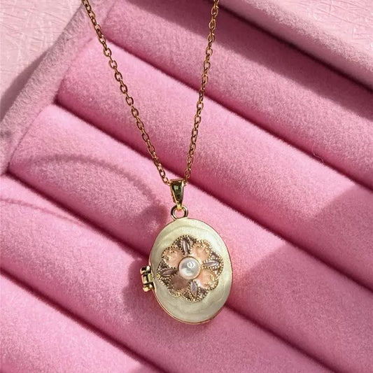 Duchess Diary Pearl Locket Necklace