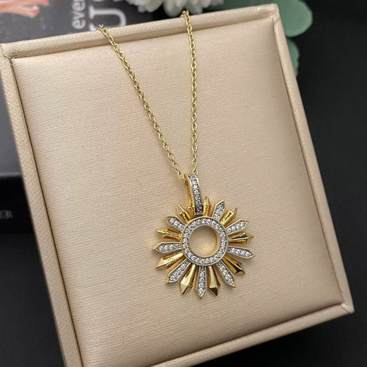 Starlit Round Necklace