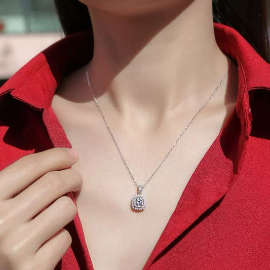 Dainty Dreamgirl Necklace
