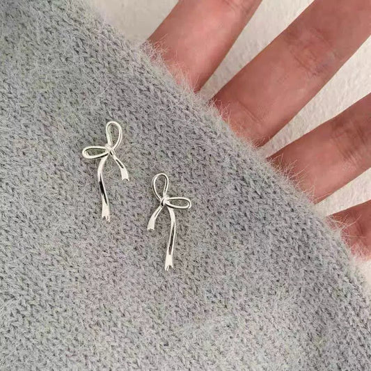 Dainty Knot Bow Earrings