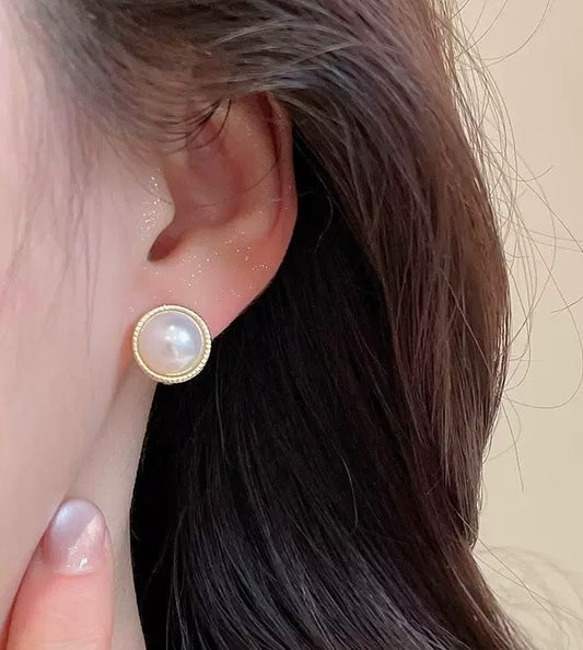 Classy-Core Pearl Stud Earrings