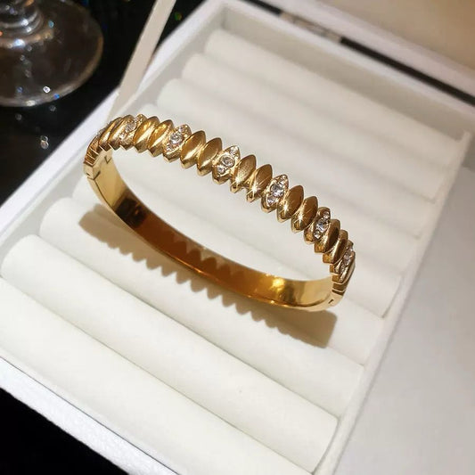 Signature Sparkles Chunky Bracelet