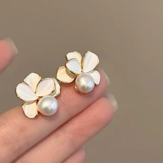 White Petal Pearl Studs