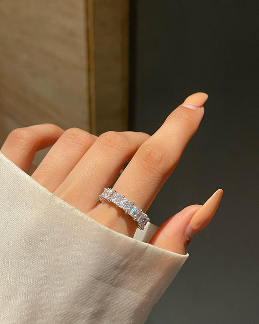 Alexi Ring Band