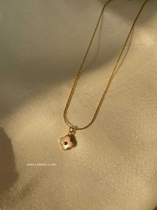Minimal Clover Necklace [18k gold plated]