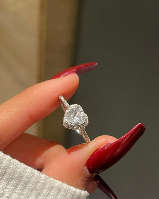 Mini Valentina Heart Ring