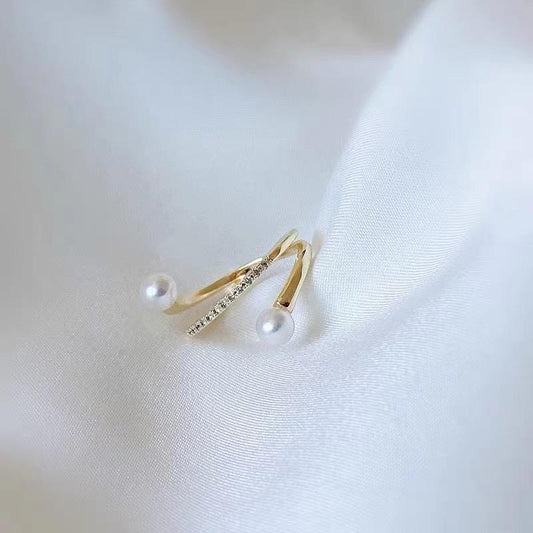 Amora Pearly Ring